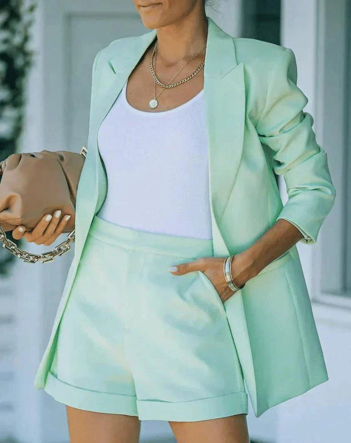 Iris | Dames Reverskraag Blazer Korte Broek Set