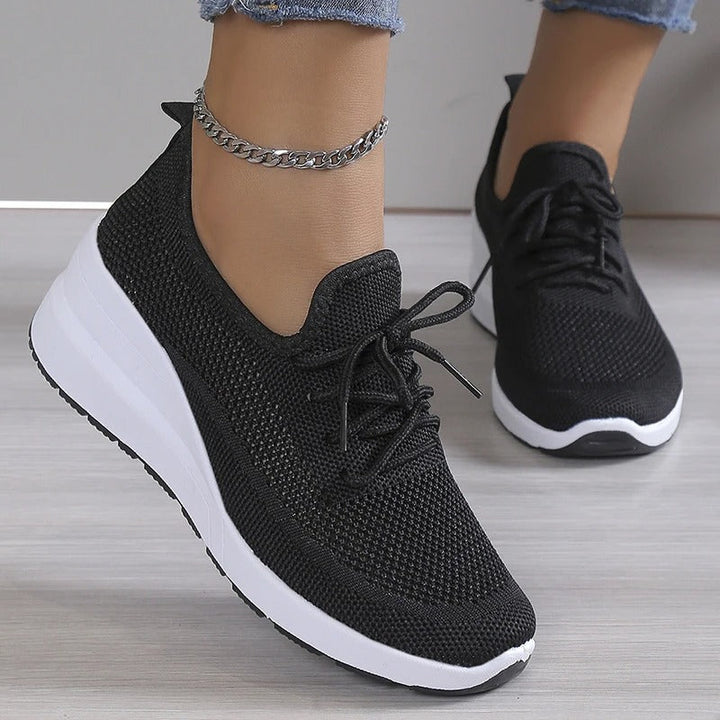 Maud | Dames Ademend Mesh Vetersluiting Wigzool Sneakers